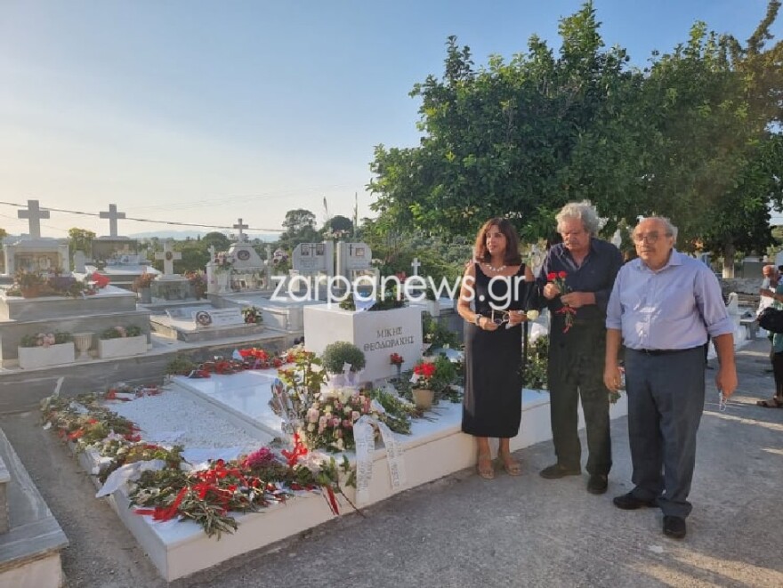 Χανιά: Το εννιάμερο μνημόσυνο του Μίκη Θεοδωράκη - Δείτε φωτογραφίες