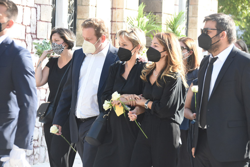 Γιώργος Αρώνης: Παρουσία του πρωθυπουργού το τελευταίο «αντίο» στον τραπεζίτη