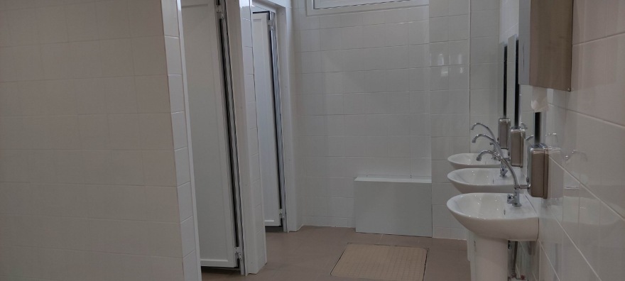 Ο Κυριάκος Μητσοτάκης εγκαινιάζει το νέο σχολείο στο Δαμάσι 