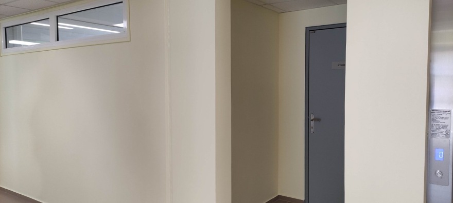 Ο Κυριάκος Μητσοτάκης εγκαινιάζει το νέο σχολείο στο Δαμάσι 