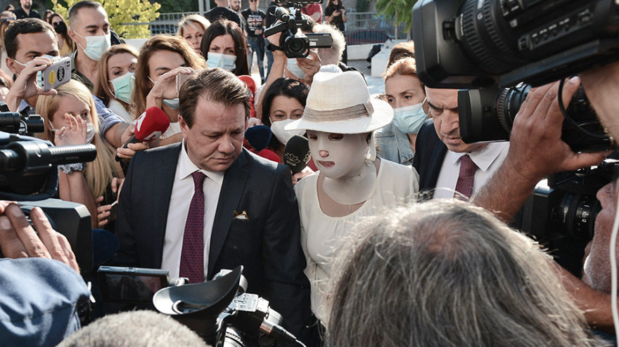 Επίθεση με βιτριόλι: Συγκλονίζει η εικόνα της Ιωάννας Παλιοσπύρου - Απούσα η Έφη 