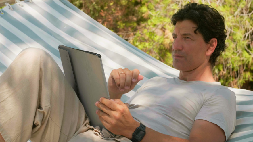 Ο Σάκης μας δείχνει τη σημασία επένδυσης των χρημάτων μας!