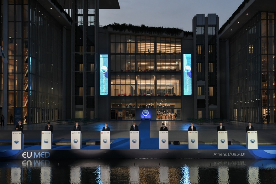 EUMED9 - Μητσοτάκης: Δεν θα επιτρέψουμε νέο 2015 στο μεταναστευτικό - Αποκλιμάκωση στην Ανατολική Μεσόγειο «βλέπει» ο Μακρόν