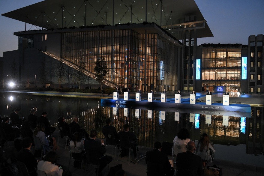 EUMED9 - Μητσοτάκης: Δεν θα επιτρέψουμε νέο 2015 στο μεταναστευτικό - Αποκλιμάκωση στην Ανατολική Μεσόγειο «βλέπει» ο Μακρόν