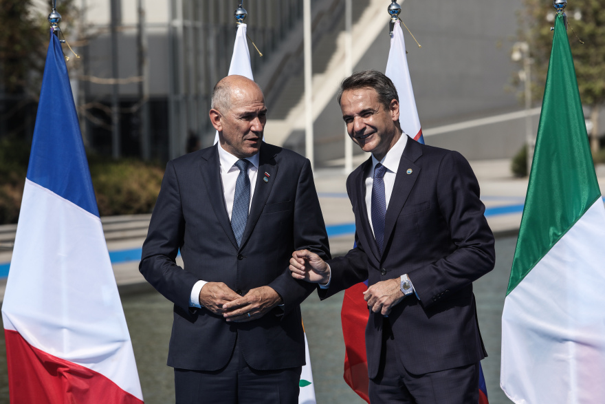 EUMED 9: Τους ηγέτες υποδέχτηκε ο Κυριάκος Μητσοτάκης