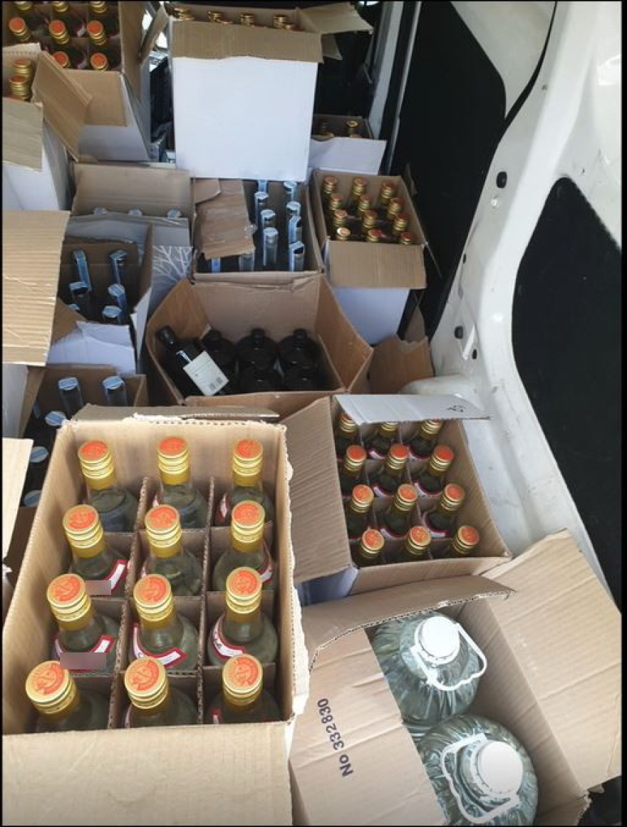 Πωλούσαν σε μαγαζιά χιλιάδες ποτά «μπόμπες» από τη Βουλγαρία