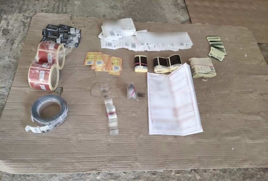 Πωλούσαν σε μαγαζιά χιλιάδες ποτά «μπόμπες» από τη Βουλγαρία