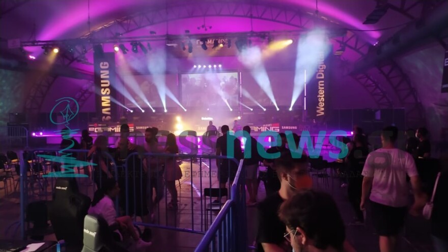 ΔΕΘ - Μήνυμα για την ανακύκλωση: Τα έκαναν «γυαλιά καρφιά» στην αυλαία της Gameathlon  - Δείτε βίντεο 