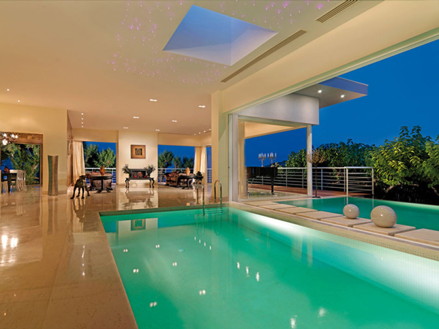 Γιατί τώρα όλοι «θέλουν» Ελλάδα: 10 δισ. ευρώ τα deals από την αρχή του 2021