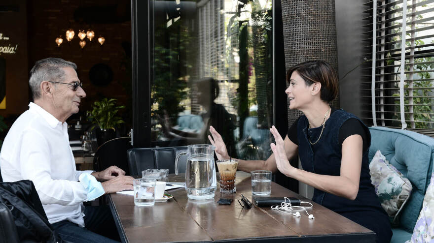 H Άννα-Μαρία Παπαχαραλάμπους στον Δανίκα: «Η όμορφη δεν είναι υποχρεωτικά ατάλαντη και η άσχημη κουλτουριάρα»