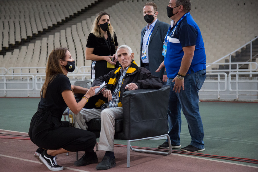 Συγκλονιστικός Σεραφείδης: Από το νοσοκομείο στο ΟΑΚΑ για το ΑΕΚ-Λαμία