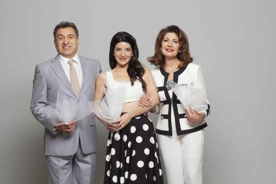 Συμπέθεροι απ' τα Τίρανα: «Έρχονται» στο Mega την Παρασκευή 15 Οκτωβρίου