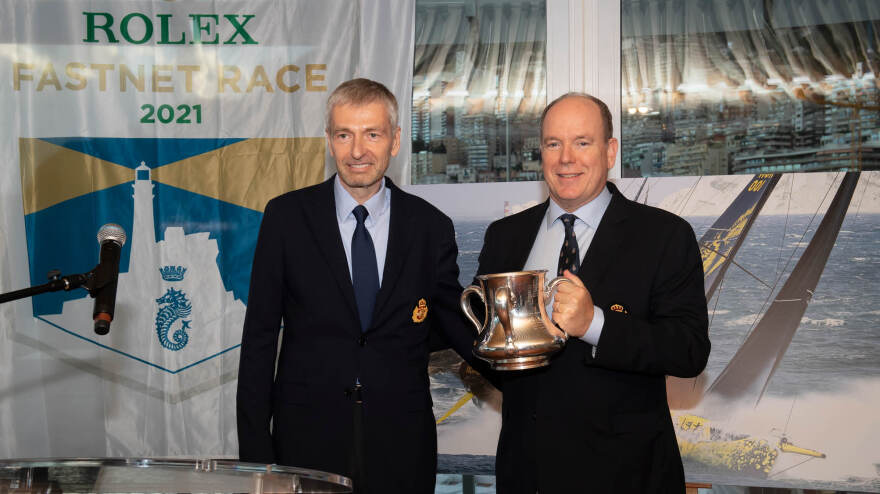 Νικητής o Ριμπολόβλεφ στον πρώτο του αγώνα με το σκάφος των 20 εκατ. δολαρίων