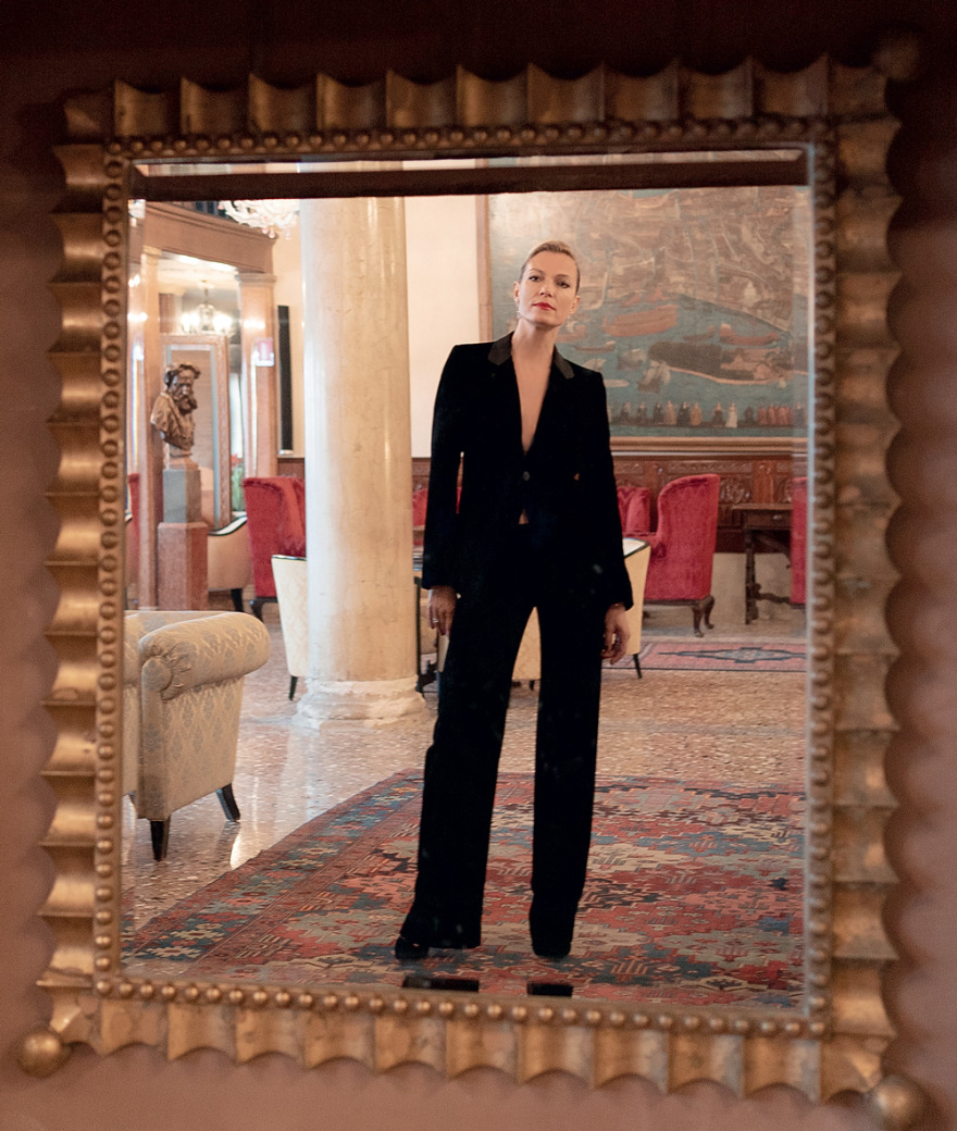 Η Βίκυ Καγιά... μετά το GNTM: Στο «κόκκινο χαλί» του Αρμάνι και στην πρόκληση του Dancing with the Stars