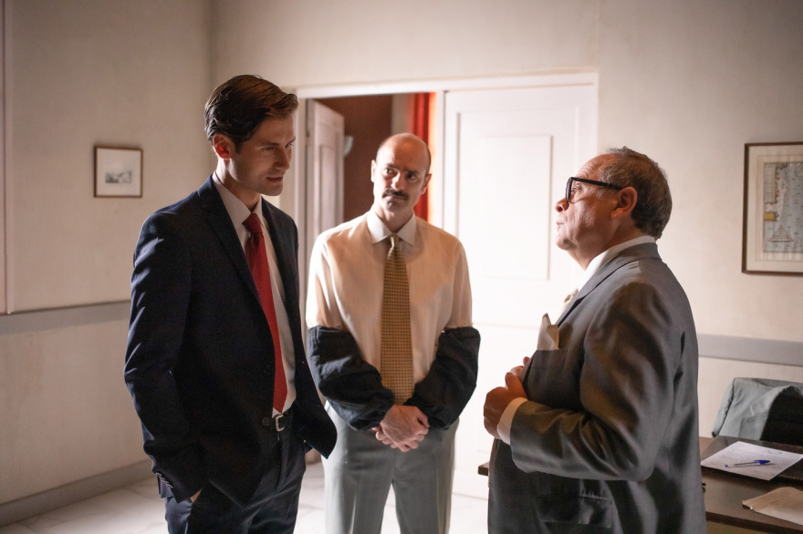 Άγριες Μέλισσες: Πρεμιέρα τη Δευτέρα με ένα ακραίο γεγονός που αλλάζει τα δεδομένα στις ζωές των ηρώων 