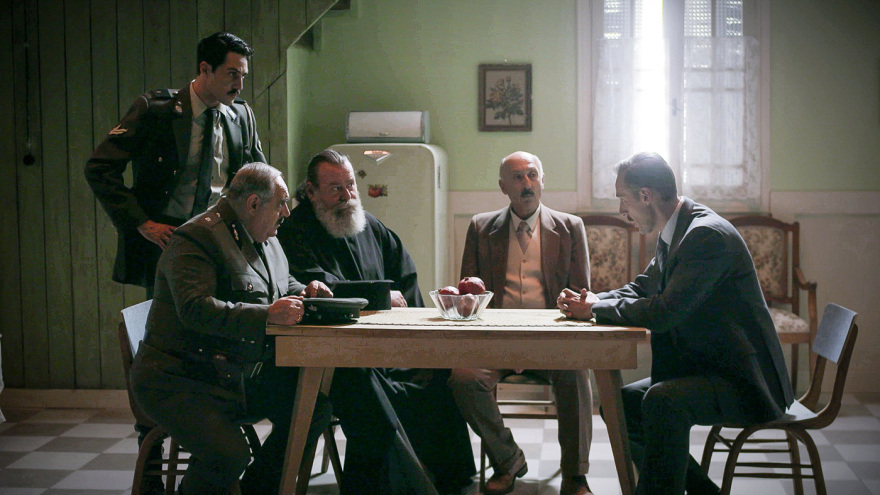 Άγριες Μέλισσες: Πρεμιέρα τη Δευτέρα με ένα ακραίο γεγονός που αλλάζει τα δεδομένα στις ζωές των ηρώων 