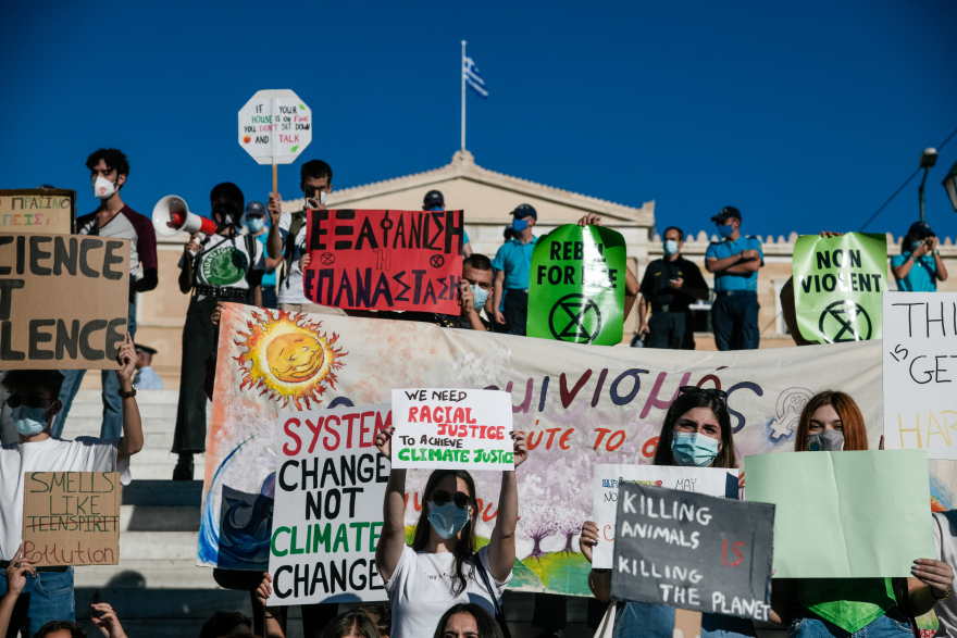 Η Ελλάδα ένωσε τη φωνή της για την κλιματική αλλαγή: «Make love not CO2»