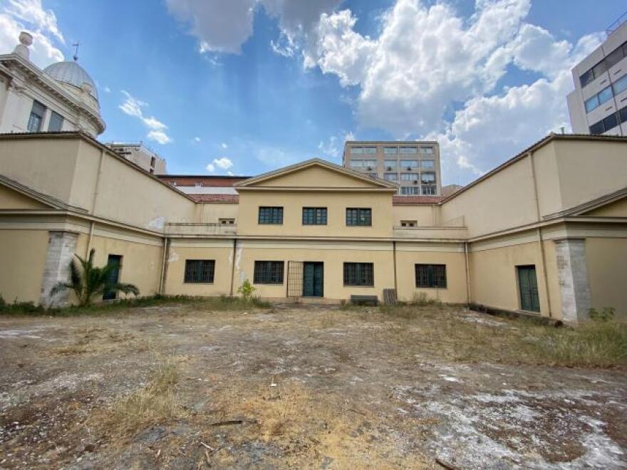 Μπιενάλε της Αθήνας: Ένας εικαστικός διάλογος ξεκινά στο κέντρο της πόλης