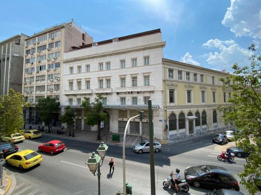 Μπιενάλε της Αθήνας: Ένας εικαστικός διάλογος ξεκινά στο κέντρο της πόλης