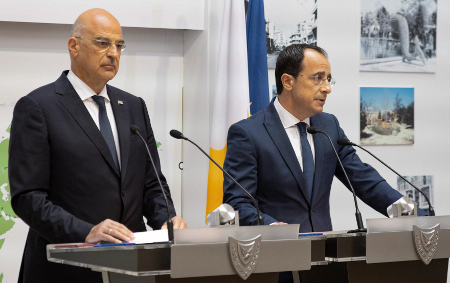 Τι είπαν Δένδιας – Σούκρι στη Νέα Υόρκη: Στο «τραπέζι» η προκλητικότητα της Τουρκίας