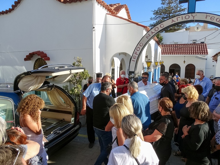 Έγκλημα στη Ρόδο: Ράγισαν καρδιές για την άτυχη Ντόρα - Οργή για τον δράστη