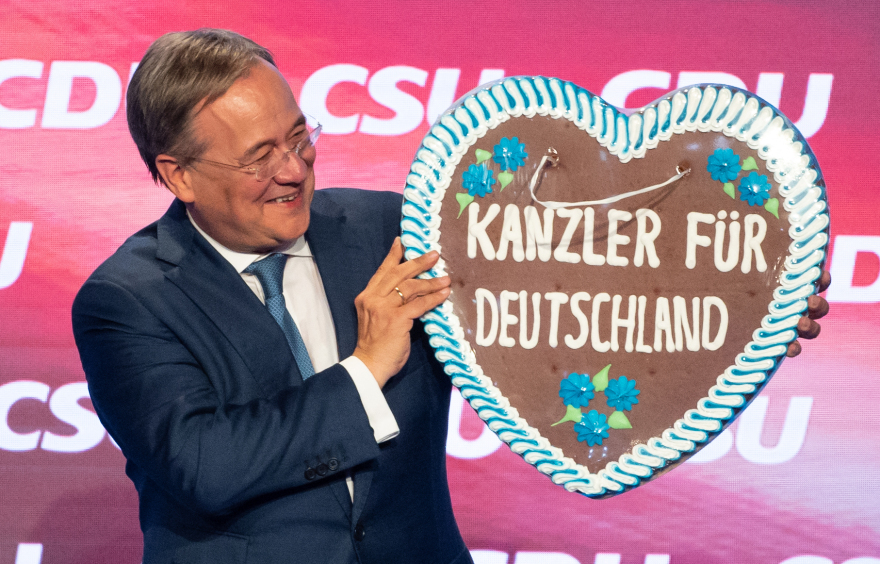 Όλαφ Σολτς - Άρμιν Λάσετ: Η ώρα της αλήθειας για τους δύο μονομάχους της γερμανικής Καγκελαρίας