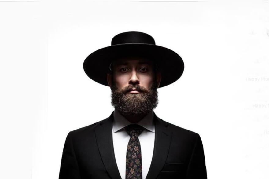 Ένα ελληνικό κατάστημα με χειροποίητα καπέλα στα καλύτερα του Amazon - Το λάτρεψε ακόμα και η Σελίν Ντιόν!