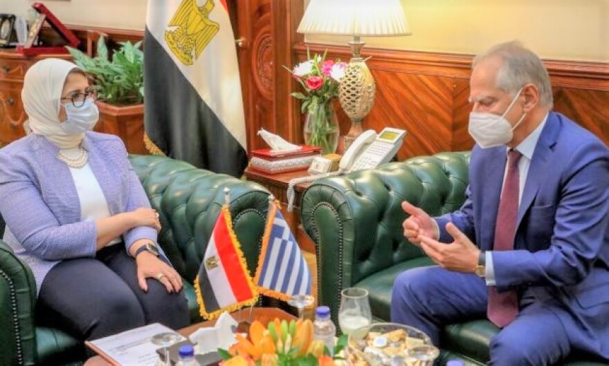 Ευχαριστίες στην Ελλάδα από την Αίγυπτο για την αποστολή 250.000 δόσεων εμβολίου AstraZeneca