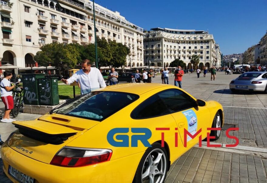Εντυπωσιακές Porsche κάνουν «βόλτα με αγάπη» για τα παιδιά στη Θεσσαλονίκη - Δείτε βίντεο και φωτογραφίες