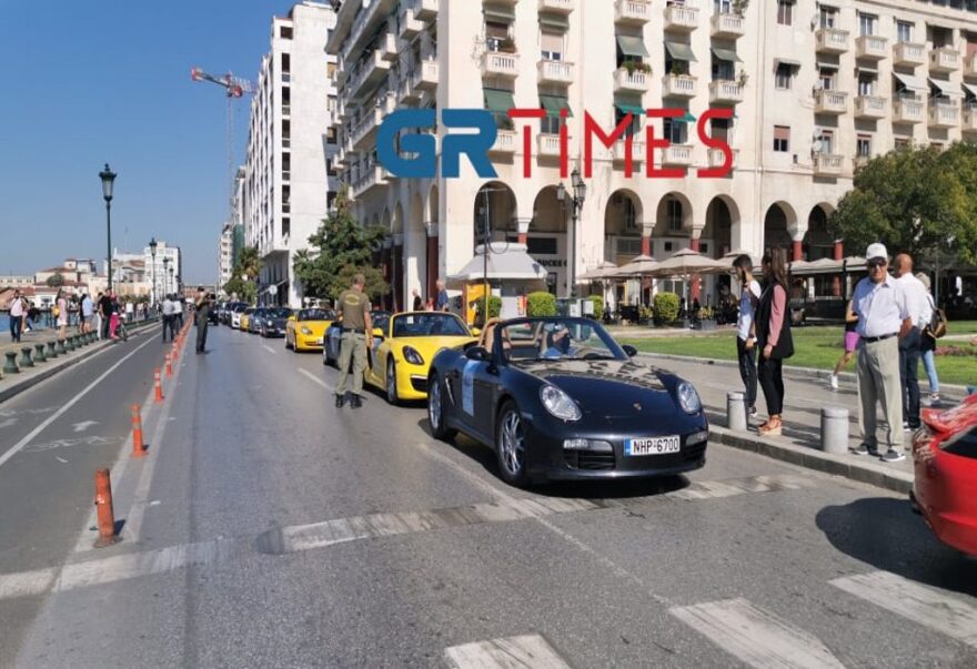 Εντυπωσιακές Porsche κάνουν «βόλτα με αγάπη» για τα παιδιά στη Θεσσαλονίκη - Δείτε βίντεο και φωτογραφίες