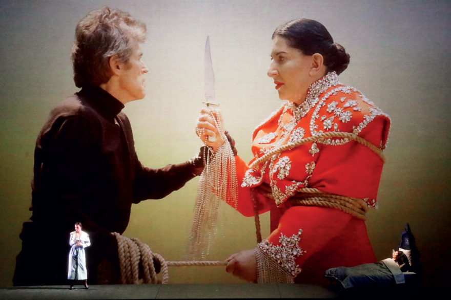 Συνέντευξη στο «Gala»: Στο κρεβάτι της Κάλλας με τη Μαρίνα Αμπράμοβιτς