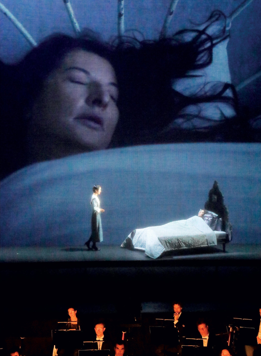 Συνέντευξη στο «Gala»: Στο κρεβάτι της Κάλλας με τη Μαρίνα Αμπράμοβιτς