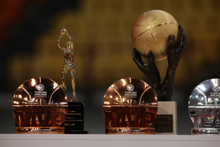 Συγκίνηση στο ΣΕΦ στο «αντίο» του Βασίλη Σπανούλη - «Το 2010 άλλαξε η δική μου ιστορία»