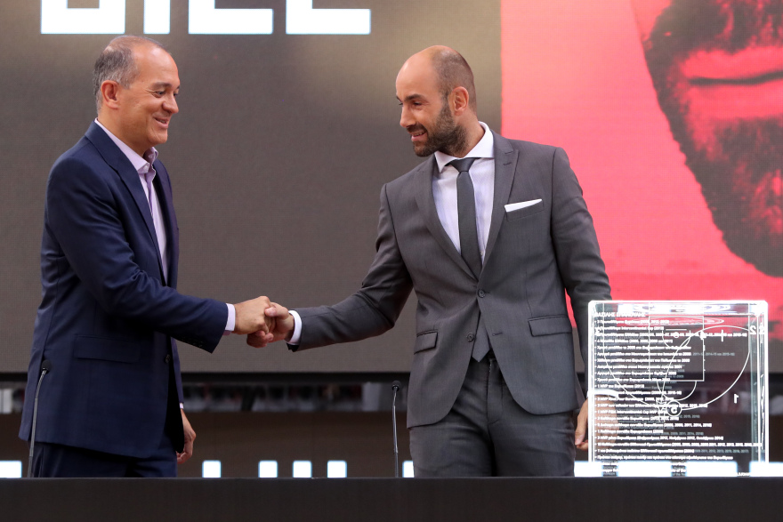 Ολυμπιακός: Το ξεχωριστό δώρο των Αγγελόπουλων με το «σύστημα Σπανούλη»