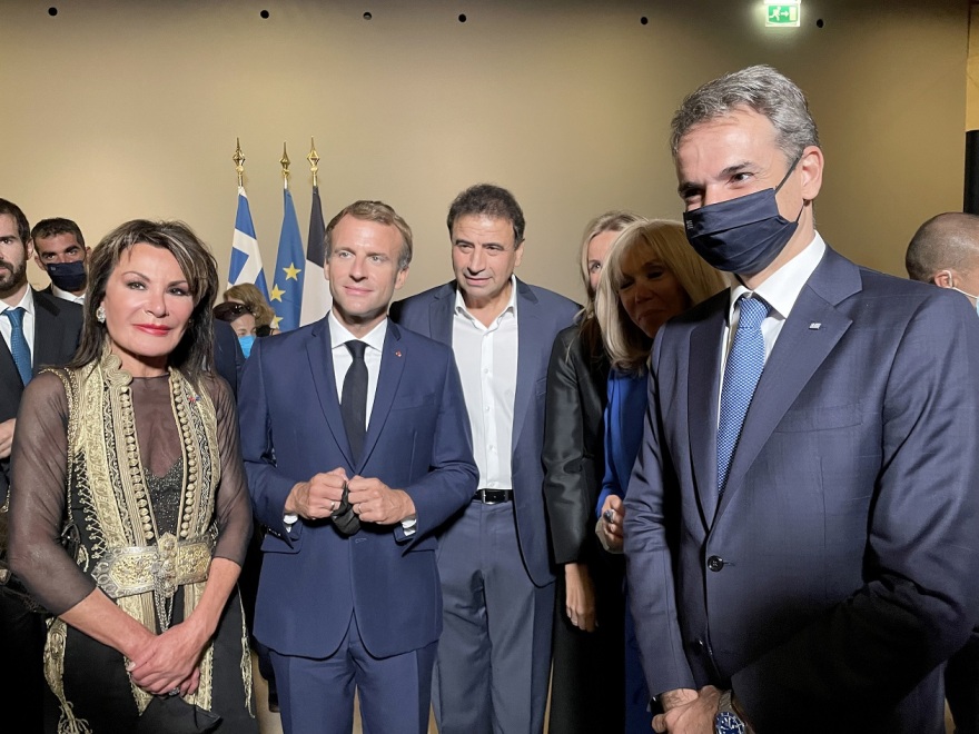 Μητσοτάκης και Μακρόν στο Λούβρο: «Ιστορία αγάπης» η σχέση των δύο χωρών, λέει ο Γάλλος πρόεδρος - Δείτε φωτογραφίες