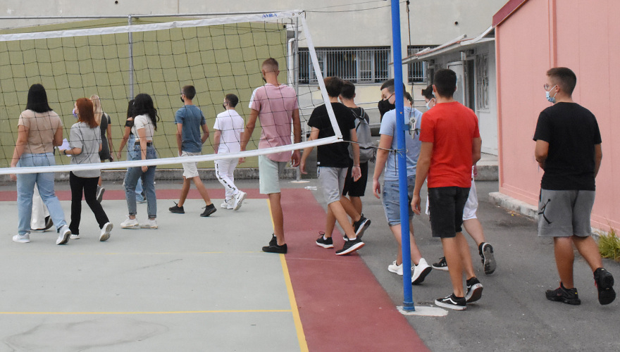 Κορωνοϊός: Οι καλόγριες που έπαιρναν παρασιτοκτόνο και δεν ήθελαν να νοσηλευτούν