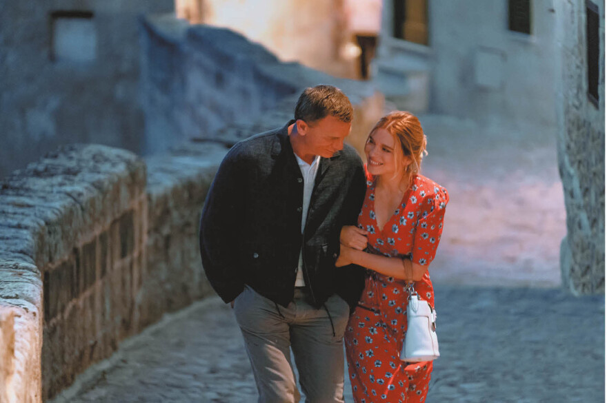 Ο Ντάνιελ Κρεγκ στον Δημήτρη Δανίκα: «Ο Τζέιμς Μποντ δεν μπορεί να λύσει κάτι τόσο σοβαρό όπως το #Metoo»