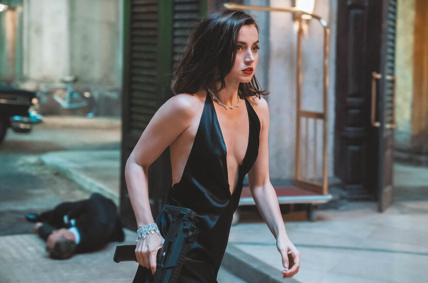 Ο Ντάνιελ Κρεγκ στον Δημήτρη Δανίκα: «Ο Τζέιμς Μποντ δεν μπορεί να λύσει κάτι τόσο σοβαρό όπως το #Metoo»