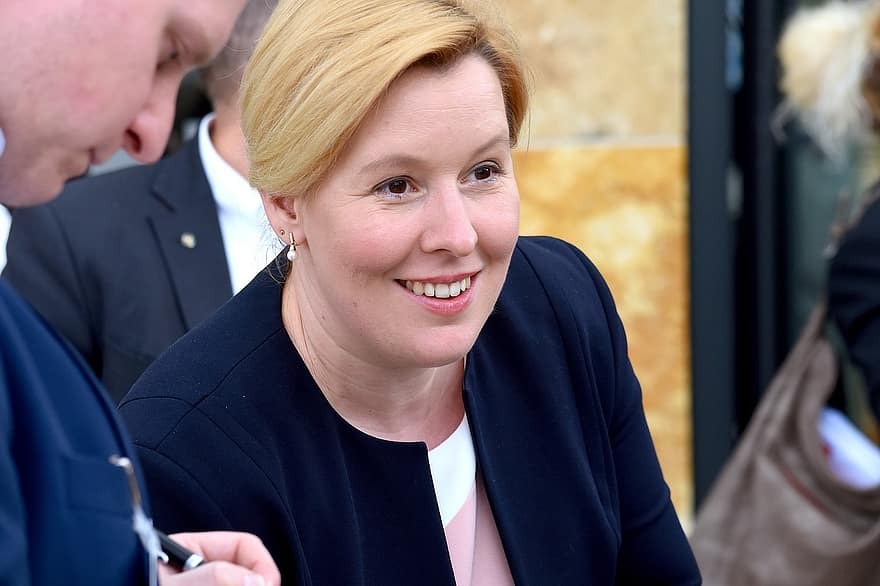 Φραντσίσκα Γκίφεϊ: Η πρώτη γυναίκα δήμαρχος στο Βερολίνο