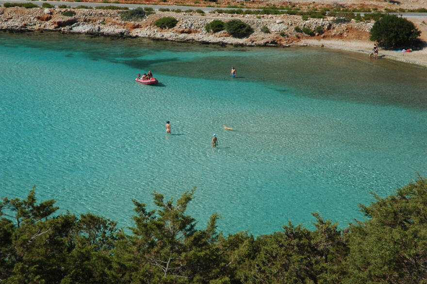 «Ύμνοι» της ιταλικής «Elle» για δύο ελληνικά νησιά