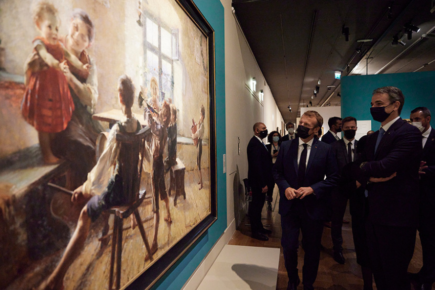 Μητσοτάκης και Μακρόν στο Λούβρο: «Ιστορία αγάπης» η σχέση των δύο χωρών, λέει ο Γάλλος πρόεδρος - Δείτε φωτογραφίες