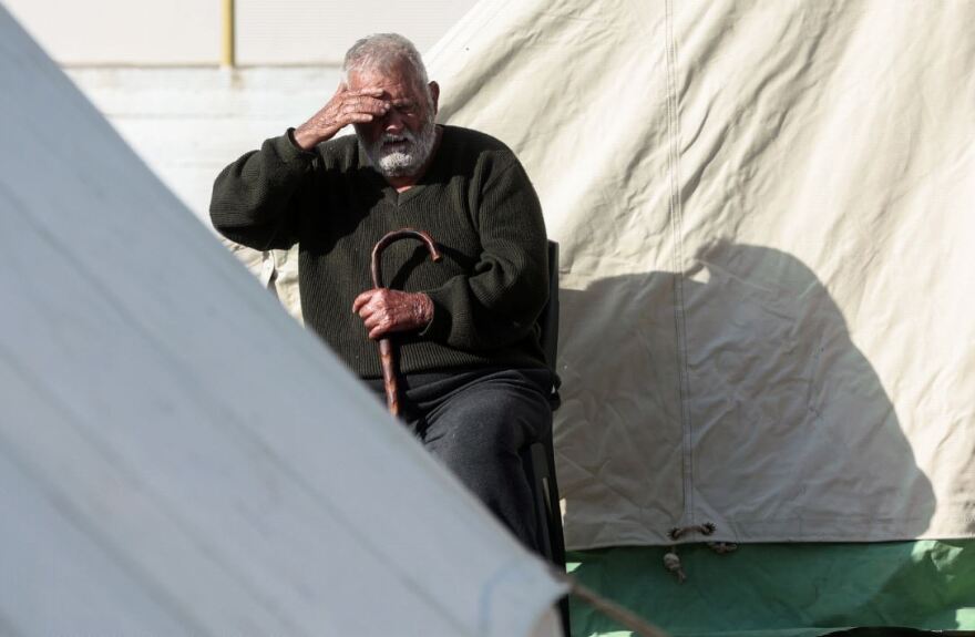 Σεισμός στην Κρήτη: Για δεύτερη νύχτα στις σκηνές οι κάτοικοι στο Αρκαλοχώρι - Τι έδειξε η πρώτη αυτοψία στα κτήρια 