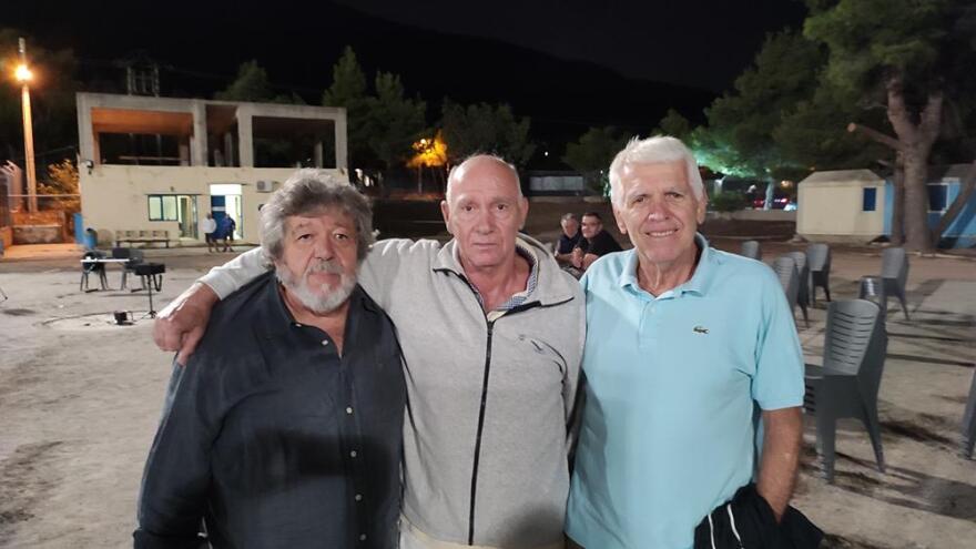 Ο Δήμος Διονύσου τίμησε τον θρύλο του ποδοσφαίρου Μίμη Δομάζο, 50 χρόνια μετά το έπος του Γουέμπλεϊ