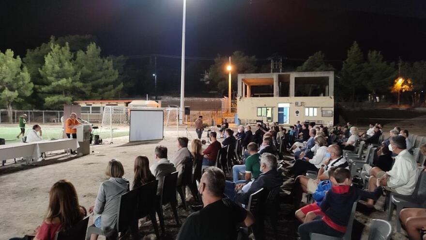 Ο Δήμος Διονύσου τίμησε τον θρύλο του ποδοσφαίρου Μίμη Δομάζο, 50 χρόνια μετά το έπος του Γουέμπλεϊ