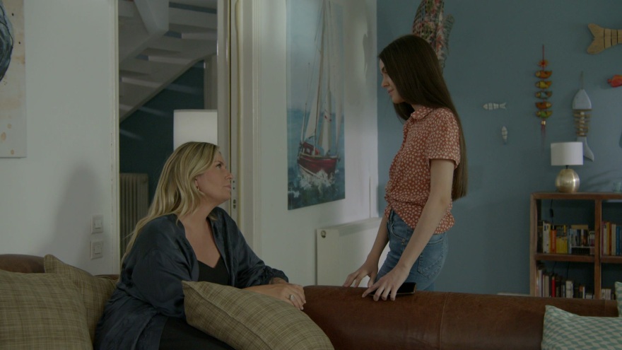 Το αύριο μας ανήκει: Το παρελθόν χτυπά την πόρτα τους