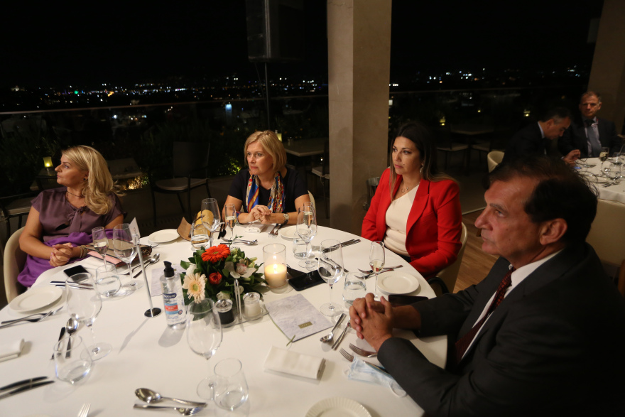 Ιερώνυμος στην εκδήλωση του ΕΛΙΚΑΡ: «Η επιστήμη γίνεται αφορμή διακονίας και αγάπης» - Δείτε φωτογραφίες