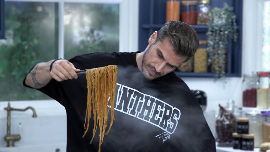 Το Kitchen Lab του Άκη Πετρετζίκη επιστρέφει στον αέρα του Alpha