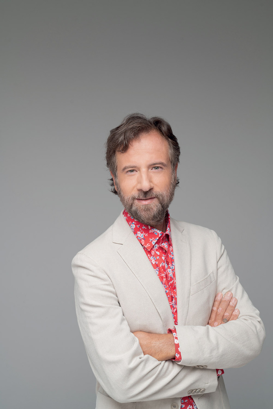  Ο Κωστής Μαραβέγιας «εξομολογείται»: «Θέλω να κάνω οικογένεια»