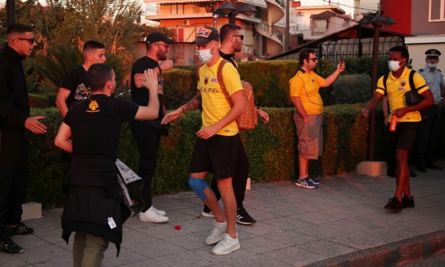 ΑΕΚ: Θερμή υποδοχή της αποστολής στο Αγρίνιο