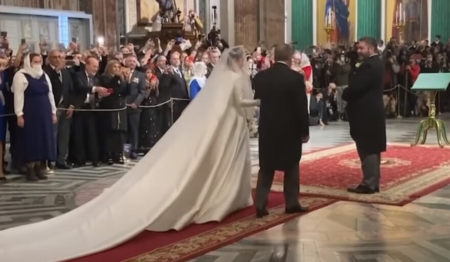 Ιστορικός γάμος στην Αγία Πετρούπολη: Ο τελευταίος απόγονος των Ρομανώφ παντρεύτηκε την κόρη Ιταλού διπλωμάτη